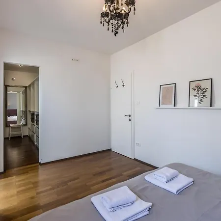 Park With Terrace Apartamento *