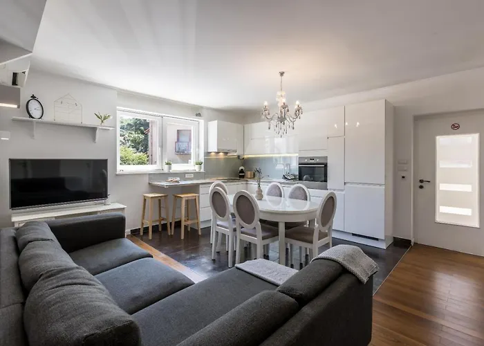 Park With Terrace Lejlighed