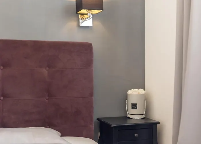 Park With Terrace Split